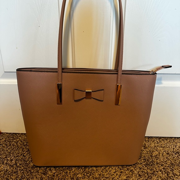 Bag - Picture 2 of 4